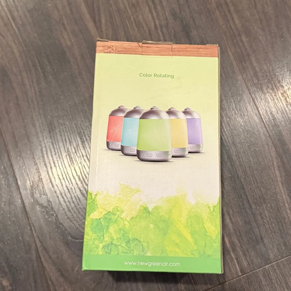 NWT green air Essential Oil Diffuser - Silver 3:3
